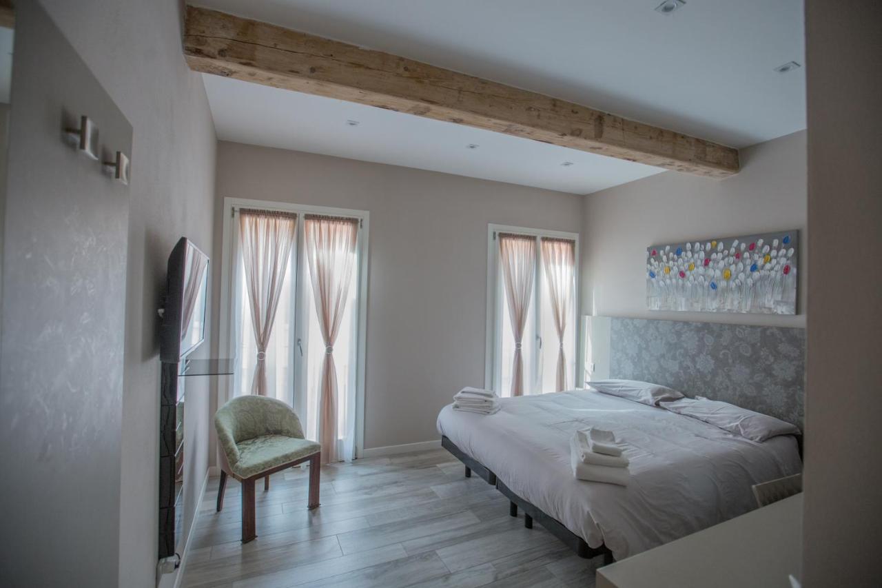 Lanterna Room&Breakfast Carpi Ngoại thất bức ảnh